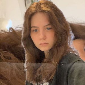 Meet your Posher, Doraine